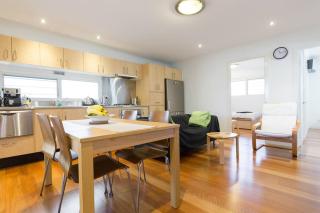 Cool Flat - 2 Bed & Office - Brisbane - 5