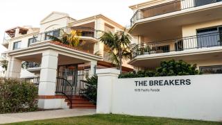 Breakers 4 - 4 - Yamba - 9