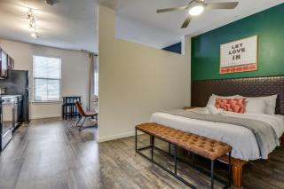 Spacious CozySuites on I-35 w pool and parking #01 - Pflugerville - 4