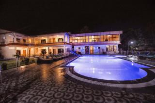 Hotel Wildlife Camp - Sauraha - 0