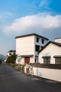 Tingting Lingshanjiang Light Luxury Art Homestay - 5
