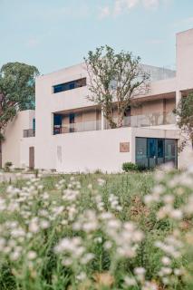 Tingting Lingshanjiang Light Luxury Art Homestay - 9