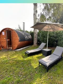 VELUWE VAKANTIES Chalets With Private Barrel Sauna - With Pool Bar and Restaurant Facilities in the Veluwe National Park - 0