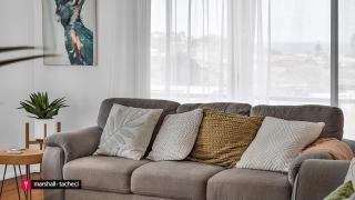 Bermagui Breeze Holiday House 5 bedroom 18-20 Mumbulla Street - Bermagui - 1
