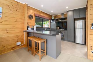 Ngongotaha Lakeside Lodge - 1