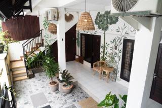 SUNRISE SURF GUEST HOUSE - Canggu - 1