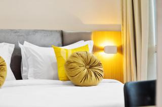 DapenBI ApartHotel by Kozystay - Tebet - 5