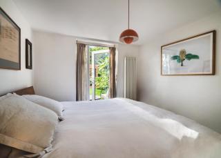 Stunning 2BR, split-level Flat w garden, Deptford - 6