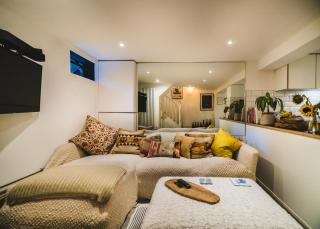 Stunning 2BR, split-level Flat w garden, Deptford - 5