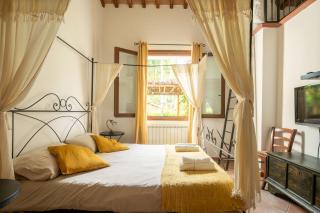 Cottage with private pool - 8