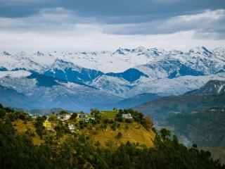 Hotel Bliss Valley Dharamshala - Beautiful View of Mountains from Rooms - Dharamshala - 9