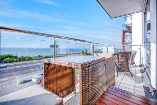 Pass the Keys Stunning Sea Front Views - Westcliff-On-Sea - 0