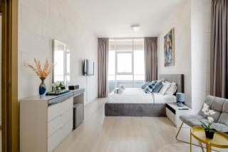 Luxury 2BR for 6 with King Beds, Gym, Sauna in JVC - 0