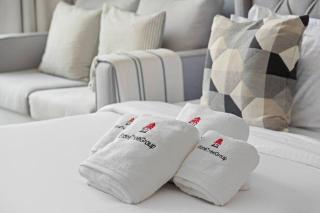 StoneTree - Studio One Tower Studio - Canal View - Dubai - 4