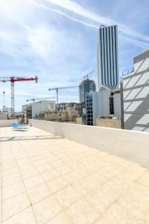 1BR penthouse with Large Private Terrace in PV by 360 Estates - St Julian's - 6