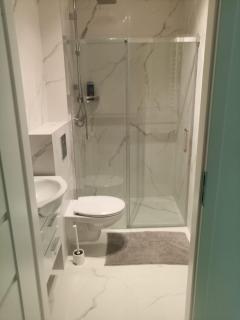 Nice room on Krzewna 8 - Varsovia - 4