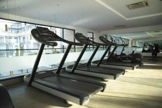 Pool View Apartment @Embassy Gardens - 7