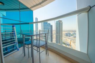 Luxury Escapes - Modern Budget studio with balcony in JLT! - Dubai - 8