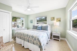 Super Snapper lux w/Heated Pool, Tiki, Dock, Lanai - Marathon - 4