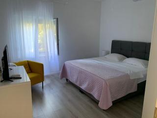 Apartment 877-3 - 6