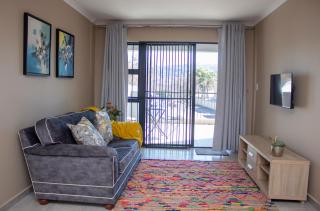 Airville Luxury Apartments, 7min Drive to Cresta Mall - 3