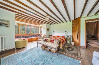 Amazing Arts & Crafts House - Robertsbridge - 4