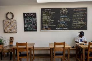 Spacious Studio at Embassy Gardens - 3