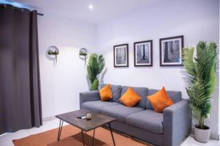 Special 1 Bed Apt W/pool View @Embassy Gard 70m2 - Cantonments - 1