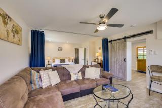 By Joshua Tree! 'Serenity on Sage' Home w/ Hot Tub - 4