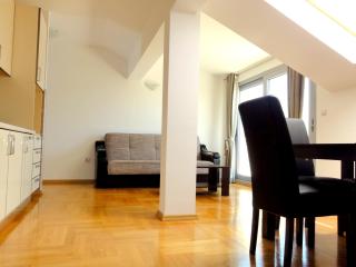 The Old Town Terrace Apartments - Budua - 2