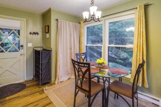 Pet-Friendly Beech Mountain Condo Walk to Slopes! - Beech Mountain - 4