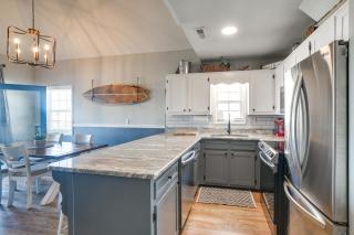 Gorgeous OIB Escape with Dock and Canal View! - Ocean Isle Beach - 2