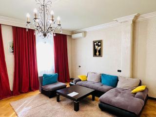 Superb Central Location! Spacious and Comfortable 1 Bedroom + Jacuzzi, Next To Northern Avenue - Yerevan - 8