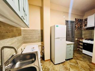 Sunny and Comfort Apartment in City Center, Солнечная и Комфортная Квартира в Центре Города, - 8