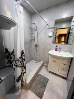 Sunny and Comfort Apartment in City Center, Солнечная и Комфортная Квартира в Центре Города, - 7