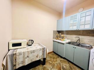 Sunny and Comfort Apartment in City Center, Солнечная и Комфортная Квартира в Центре Города, - 3