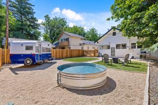 Downtown Bungalow with Geothermal Hot Spring - Boise - 0