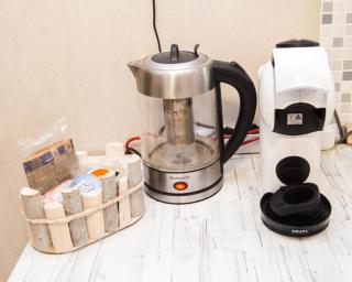 One Bedroom Apartment - Great Location - 3