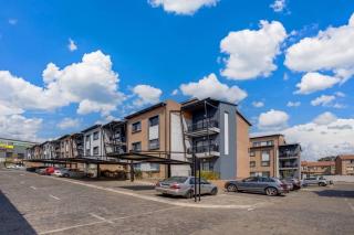 Grandeur by Mall of Africa - 5