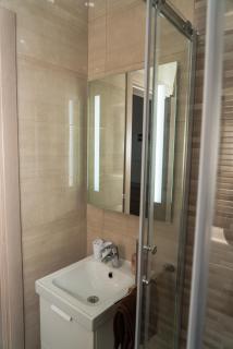 Sea-View 2 Bedroom Apt -Sleeps 6 - 5