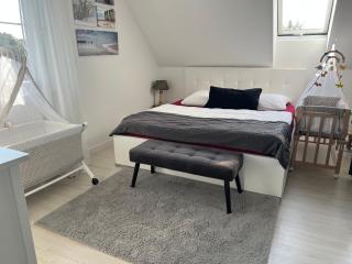 Bed and Breakfast - 2 Schlafzimmer - 6 Personen - Stadtrand - S-Bahn - Parkplatz - Immanuel Helios Klinikum - 7