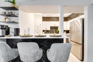 Luxe and Modern Dallas Condo 2 Mi to Highland Park! - Dallas - 9