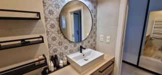 Luxo Grand Apartments by Bratislavatrip - Bratislava - 5