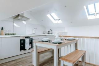 Mayfield Three - Central Harrogate Apartment - 6