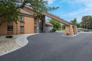 Quality Inn - Toledo - 7