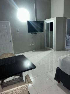 Oak Villa Montego Bay2 King Room - Montego Bay - 4