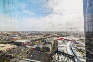 Pearl at Marina Tower - City Living by the Yarra - 2