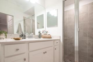 Exceptional 4th Floor Condo at Lakewood National - Bradenton - 2