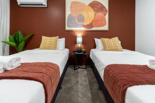 Designer Detailing in the CBD: 2 bed 2.5 bath - Christchurch - 1