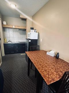 Voyageur Motel - Rocky Mountain House - 1